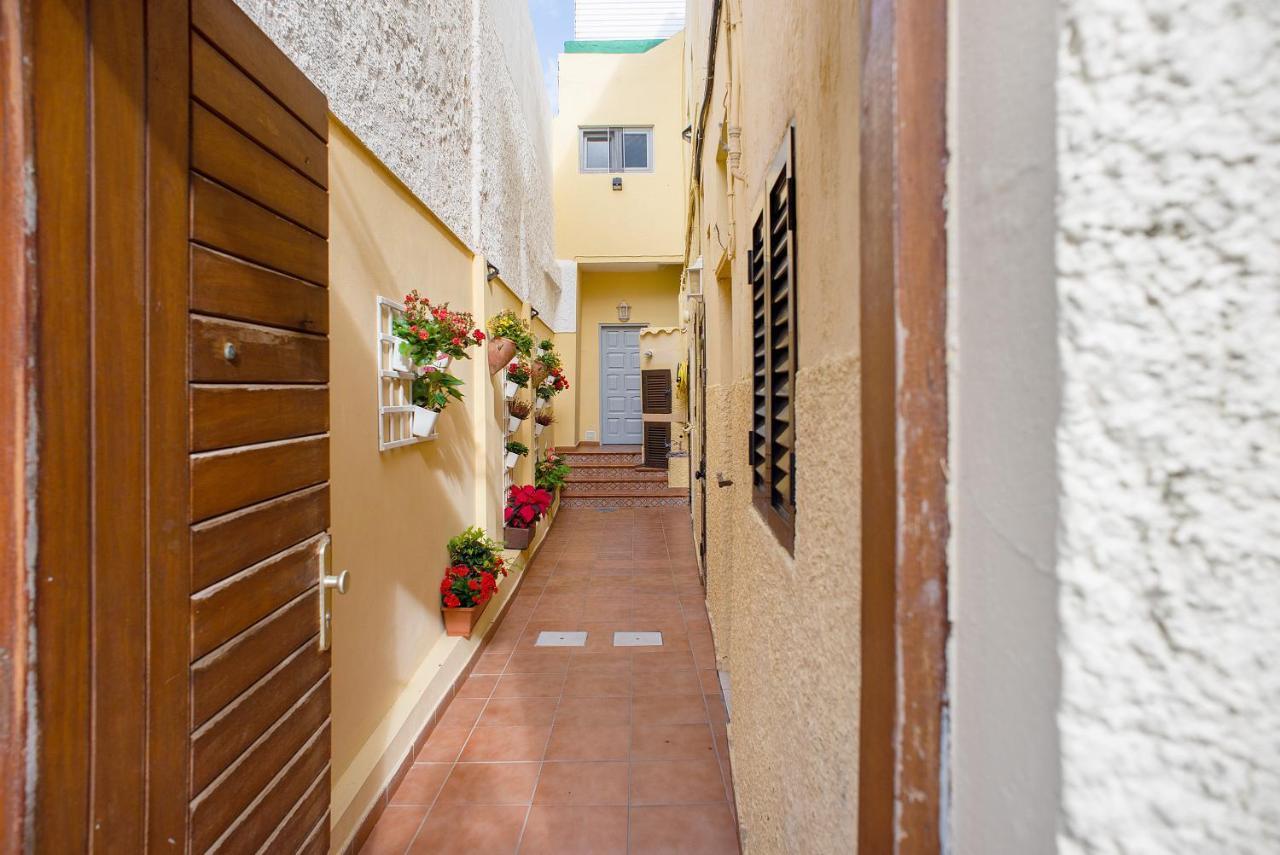 Las Sales Estudio Moya  Exterior photo